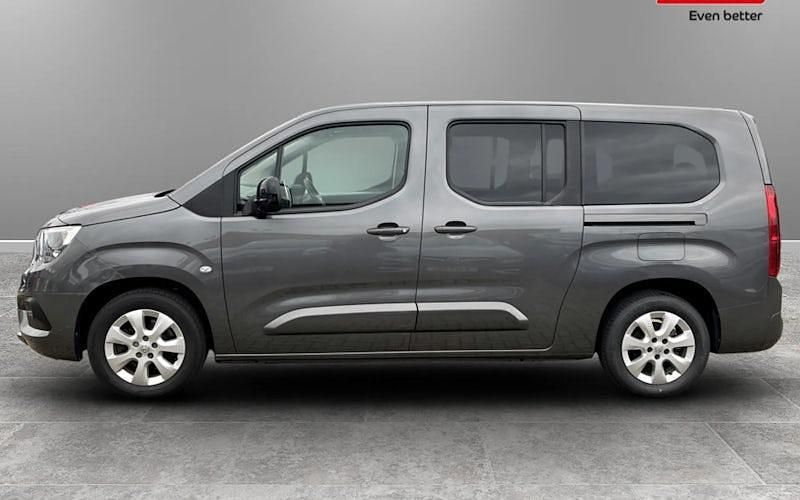 Used Vauxhall Combo 100 kW (136 HP) 2022 MPV