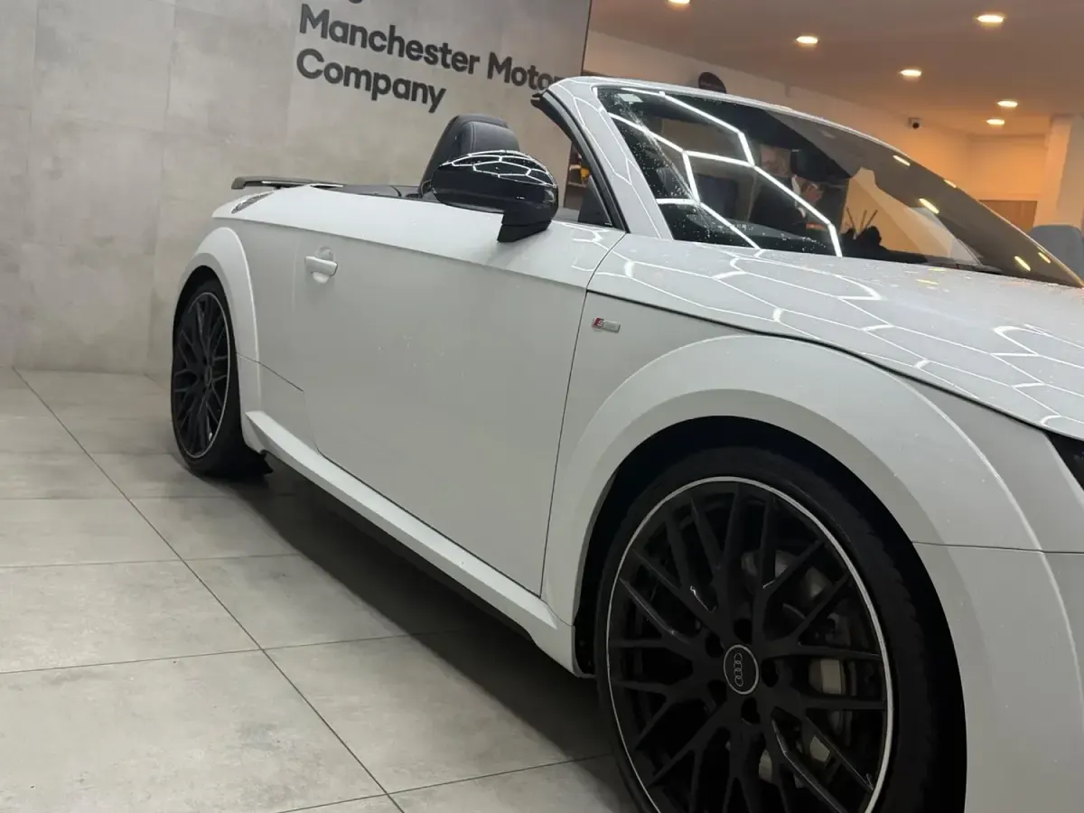Used Audi TT Roadster Black Edition 245 HP (180 kW) 2020 White Cabriolet