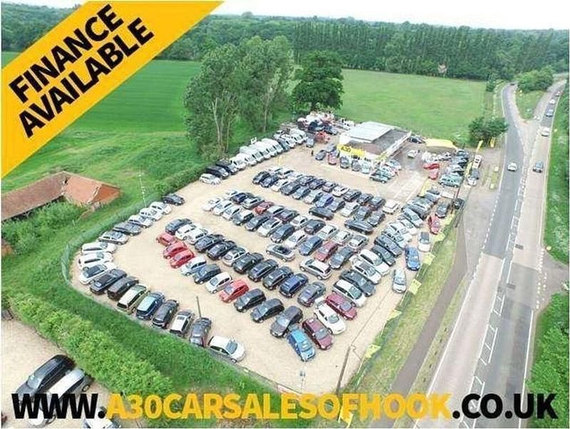 Blue Used 2012 Ford Fiesta Zetec Hatchback | £4,699 (Fair price) - Image 1/2