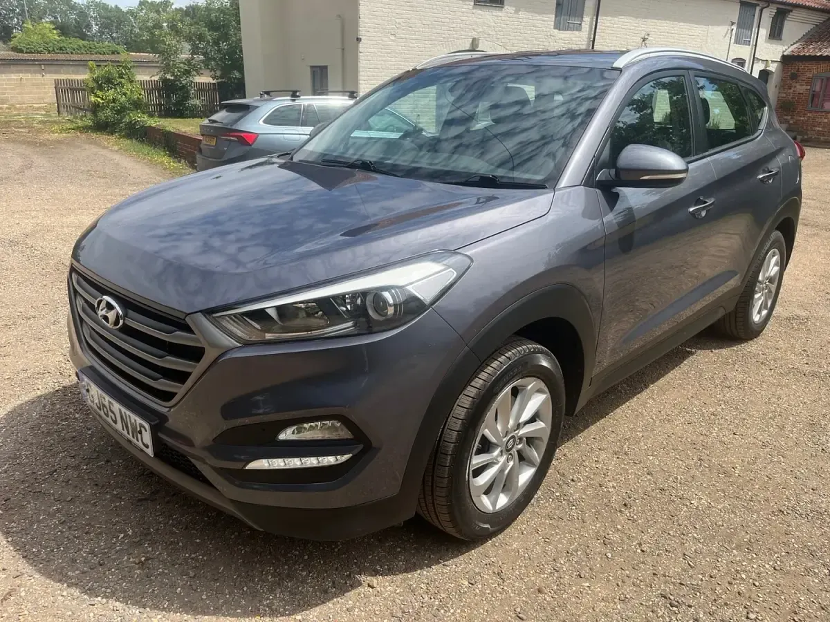 Used Hyundai Tucson SE 116 HP (85 kW) 2015 Grey SUV