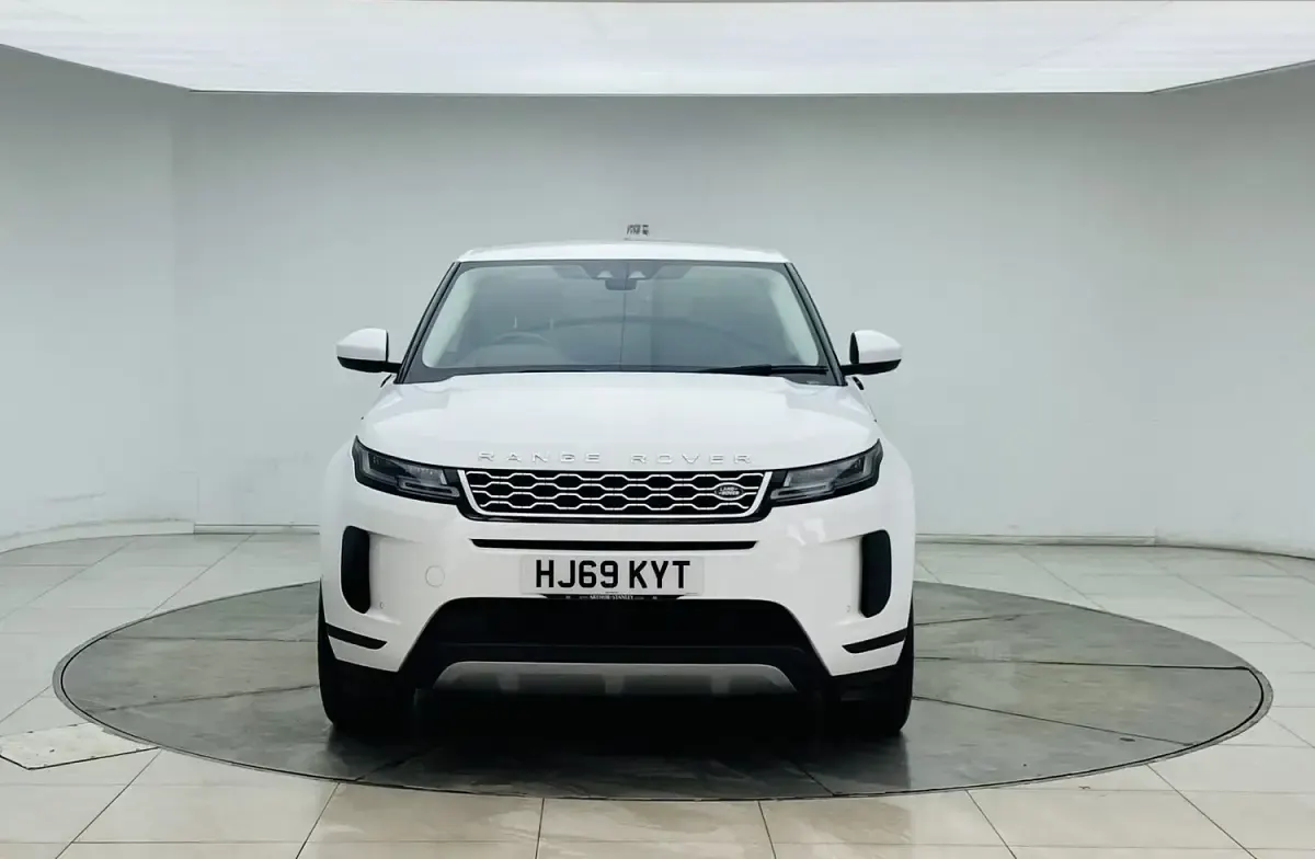 Used Land Rover Range Rover evoque HSE 180 HP (132 kW) 2019 White SUV