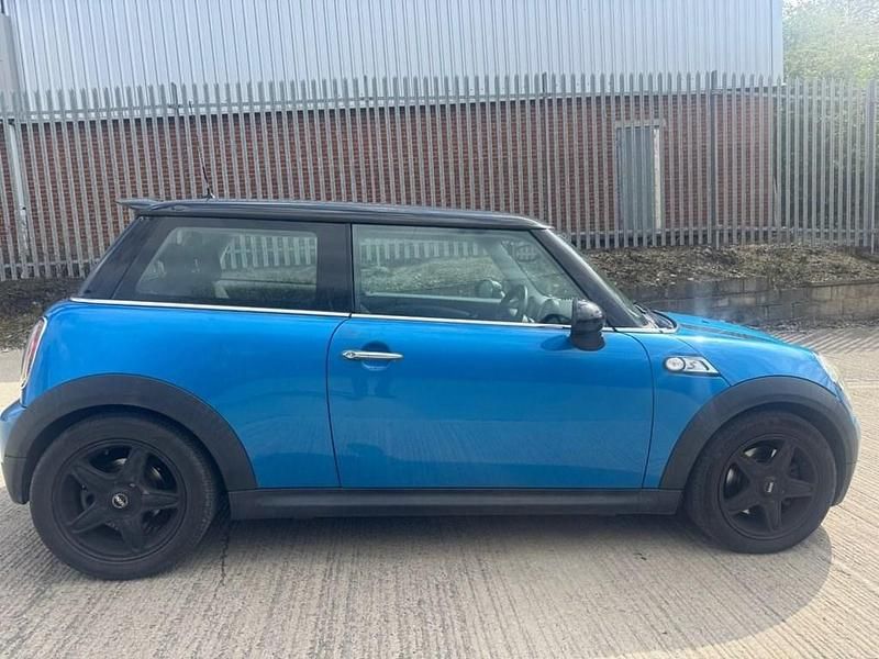 Usado Mini Cooper S Hatch 184 HP (135 kW) 2010 Azul Citadino