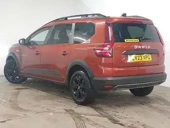 Used Dacia Jogger Extreme 109 HP (80 kW) 2023 Brown MPV