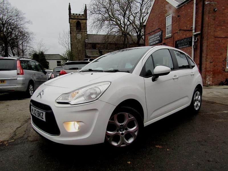 White Used 2012 Citroën C3 Hatchback | £2,745 (Fair price) - Image 1/3