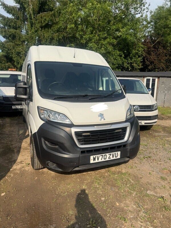 White Used 2021 Peugeot Boxer Van | £7,750 (Fair price) - Image 1/4