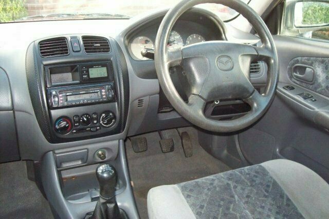 Used Mazda 323 2000