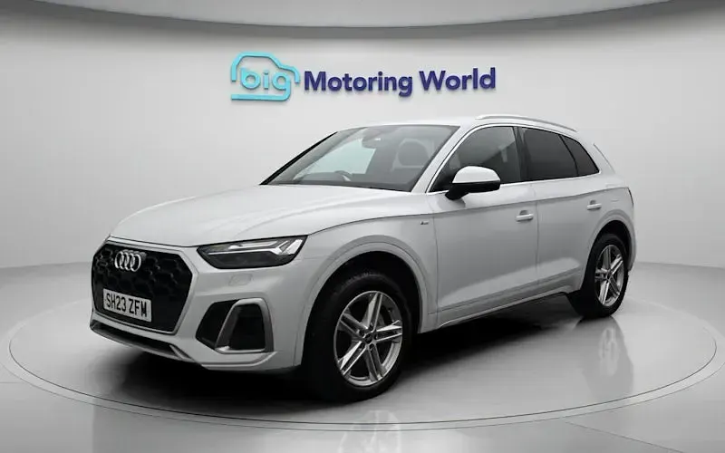 Used Audi Q5 S-Line 299 HP (219 kW) 2023 White SUV