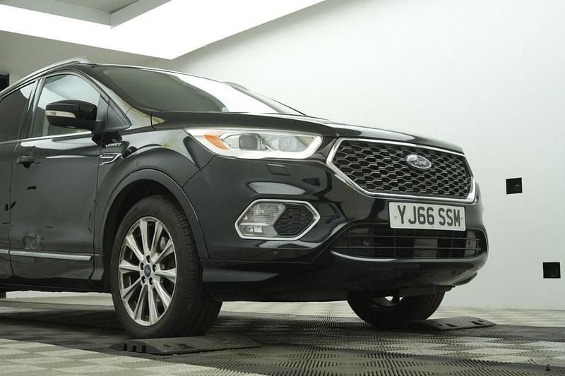 Used Ford Kuga Vignale 180 HP (132 kW) 2017 Black SUV