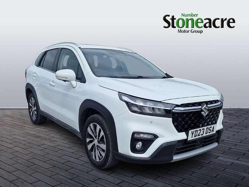 White Used 2023 Suzuki SX4 S-Cross SUV | £19,995 (Expensive) - Image 1/4