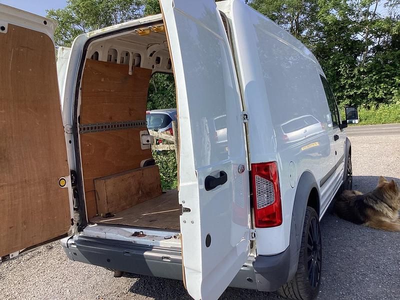Używany Ford Transit Connect 90 KM (66 kW) 2012 Biały Minivan