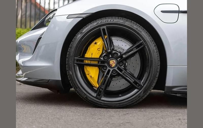 Used Porsche Taycan 559 kW (761 HP) 2021 Silver Sedan