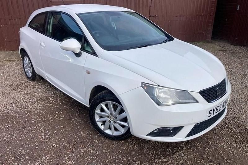 Used Seat Ibiza Sport 85 HP (62 kW) 2012 White Coupe