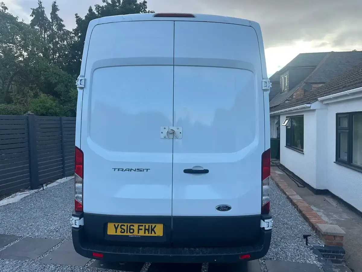 Used Ford Transit 125 HP (91 kW) 2016 White Van