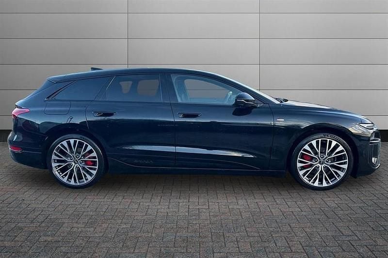 Used Audi A6 e-tron Comfort 210 kW (286 HP) 2025 Mythos black Estate