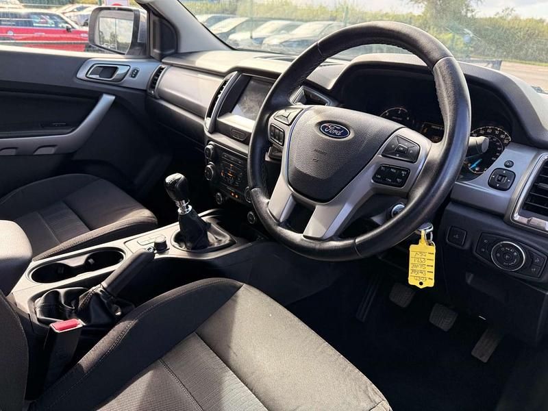 Used Ford Ranger XLT 170 HP (125 kW) 2021 Silver Pickup