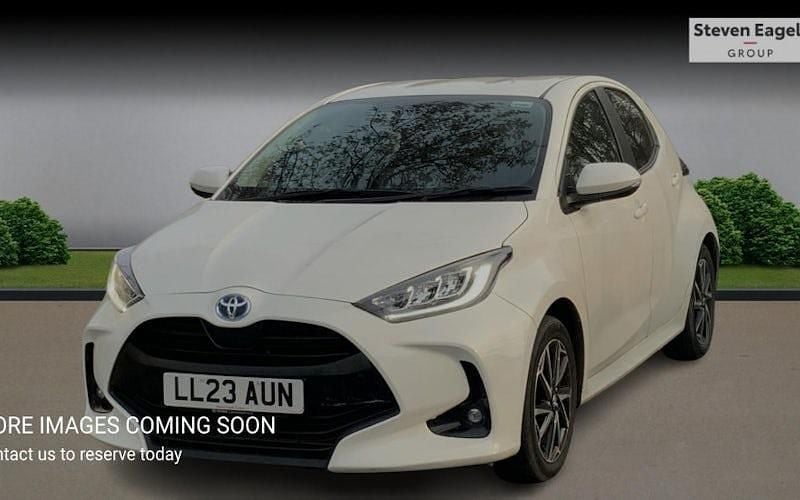 Used Toyota Yaris Hybrid Design 116 HP (85 kW) 2026 Hatchback