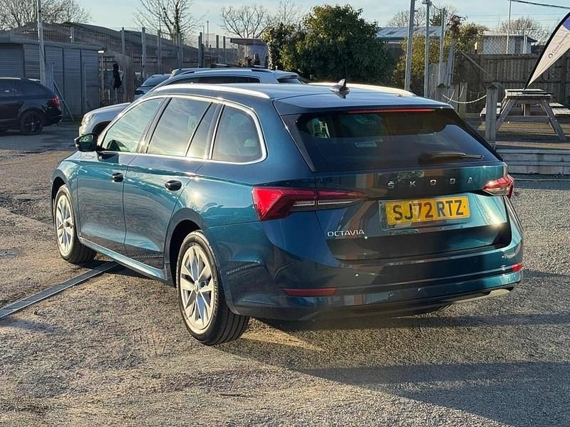 Used Skoda Octavia SE L 150 HP (110 kW) 2022 Blue Estate