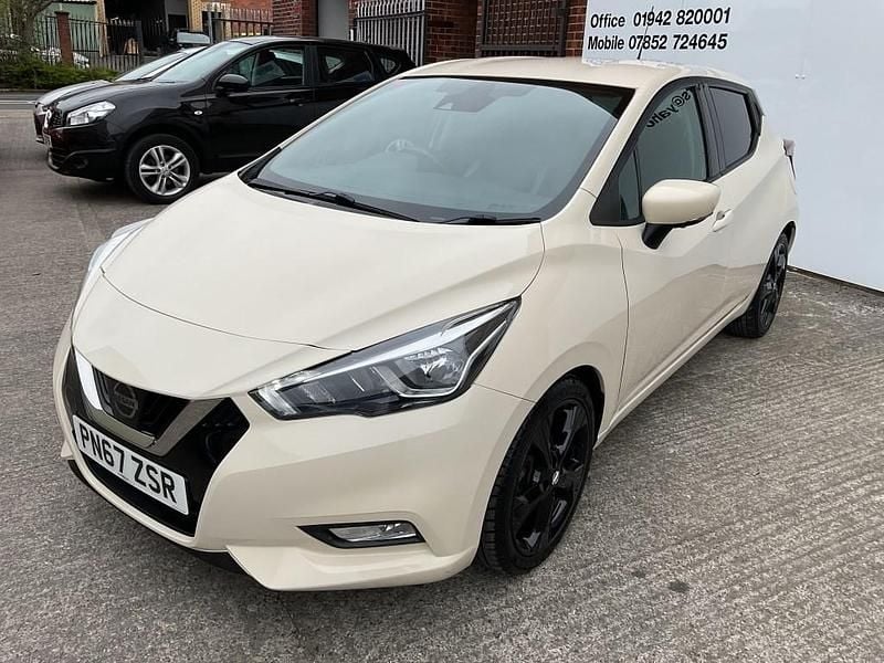 Used Nissan Micra N-Connecta 90 HP (66 kW) 2017 White Hatchback