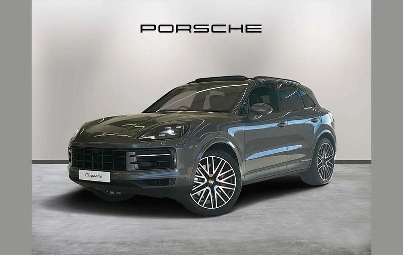 Used Porsche Cayenne S 468 HP (344 kW) 2025 Grey SUV