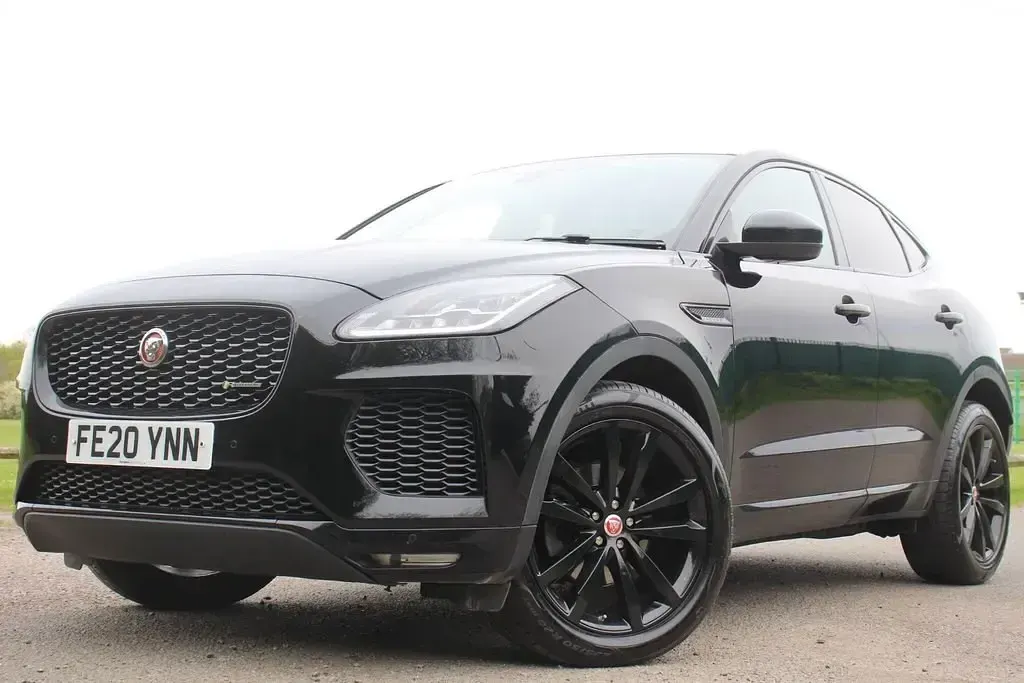 Begagnad Jaguar E-Pace R-Dynamic 150 HK (110 kW) 2020 Svart SUV