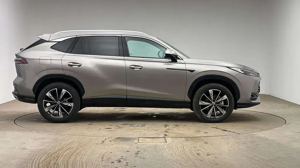 Used MG HS 2025 Silver SUV