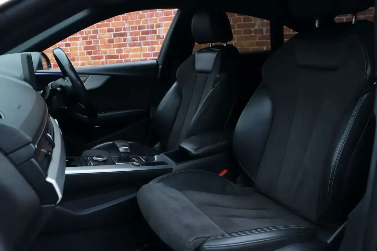 Usado Audi A5 Sportback S-Line 190 CV (139 kW) 2018 Gris Utilitario