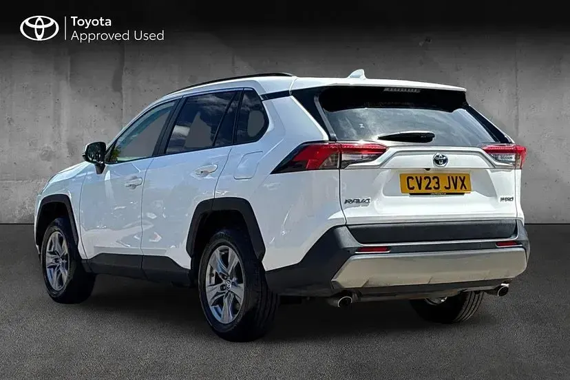 Used Toyota RAV4 Hybrid 218 HP (160 kW) 2023 White SUV