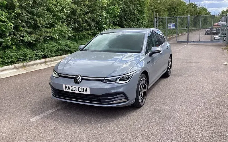 Używany VW Golf VIII Style 150 KM (110 kW) 2023 Szary Hatchback