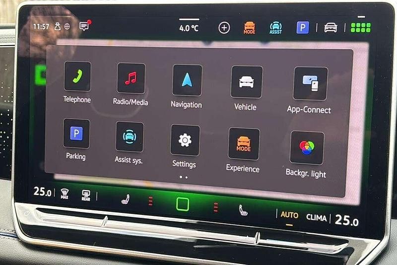 Silver Used 2025 VW Tiguan R-line SUV | £33,799 (Fair price) - Image 1/4