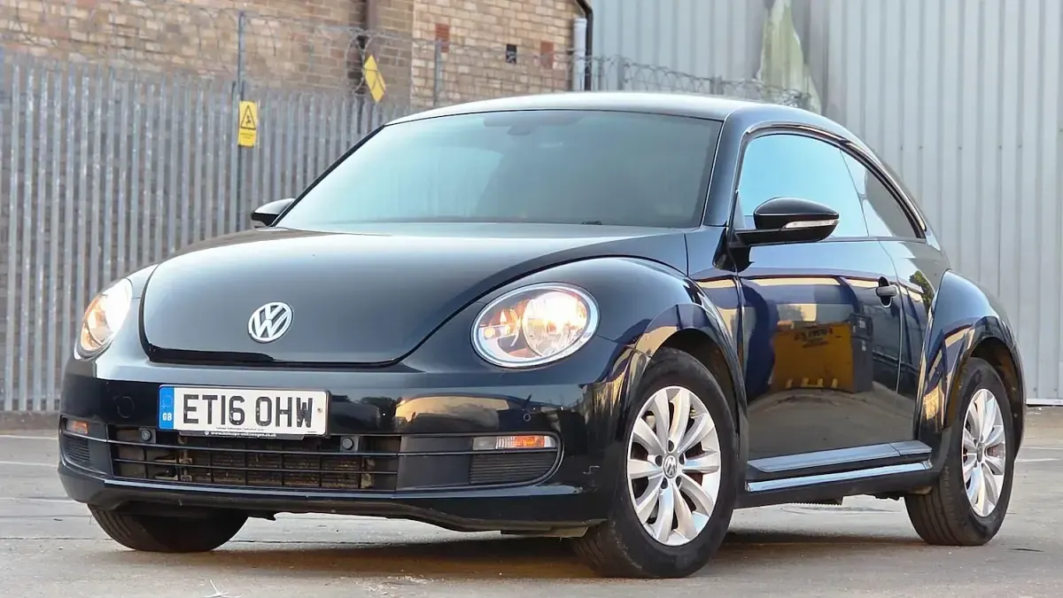 Used VW Beetle S 105 HP (77 kW) 2016 Black Hatchback