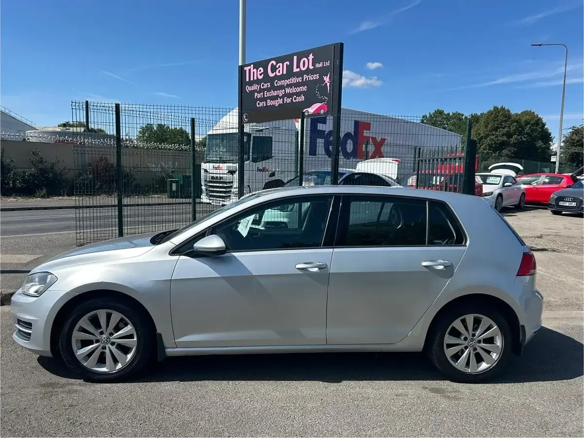 Used VW Golf VII SE 147 HP (108 kW) 2013 Silver Hatchback