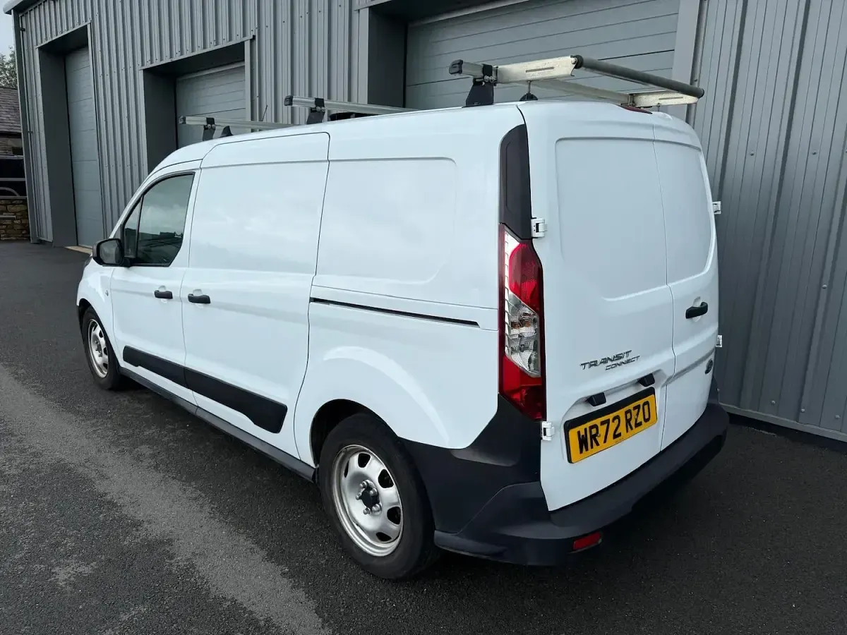 Used Ford Transit Connect 100 HP (73 kW) 2022 White MPV
