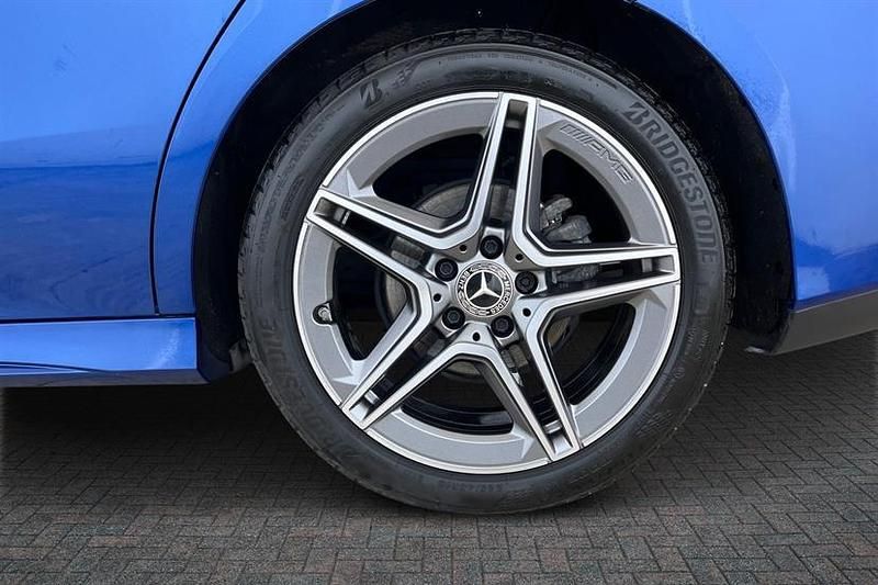 Used Mercedes CLA180 Executive 136 HP (100 kW) 2024 Spectral blue Sedan