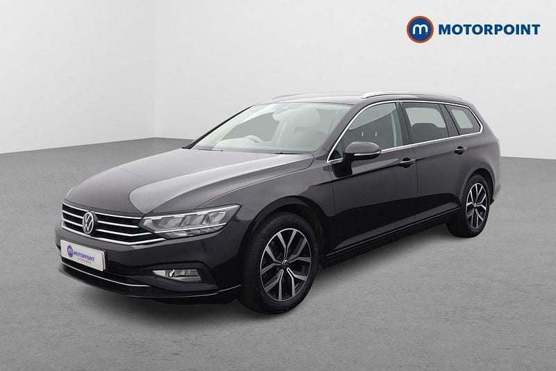 Used VW Passat SEL 150 HP (110 kW) 2022 Black Estate