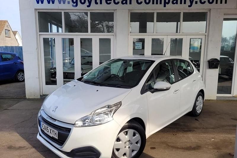 White Used 2015 Peugeot 208 Access Hatchback | £3,295 (A bit pricey) - Image 1/1