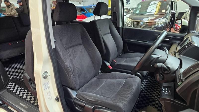 Used Honda Stepwgn 2024 White