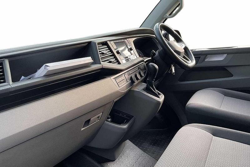 Begagnad VW Transporter Highline 2024 Svart Van