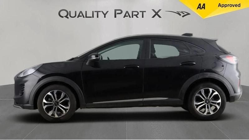 Begagnad Ford Puma Titanium 125 HK (91 kW) 2024 Svart Halvkombi