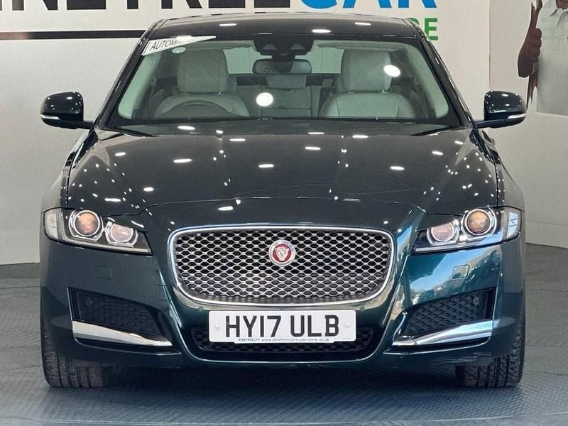 Second-hand Jaguar XF Portfolio 180 CP (132 kW) 2017 Verde Berlinǎ