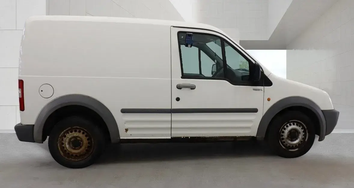 Begagnad Ford Transit 75 HK (55 kW) 2005 Vit Van