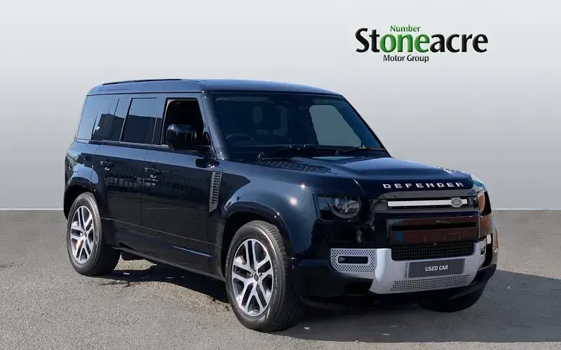 Used Land Rover Defender 249 HP (183 kW) 2023 SUV
