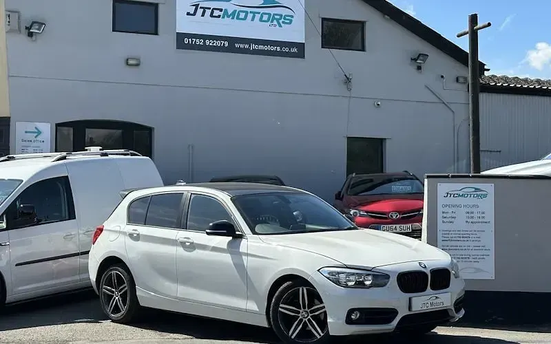Used BMW 118 Sport Line 150 HP (110 kW) 2017 Hatchback