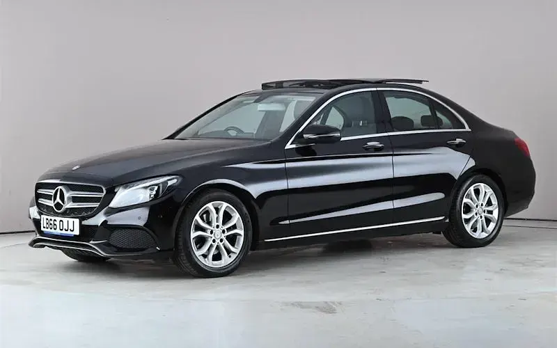 Usado Mercedes C200 Premium 184 CV (135 kW) 2016 Negro Berlina