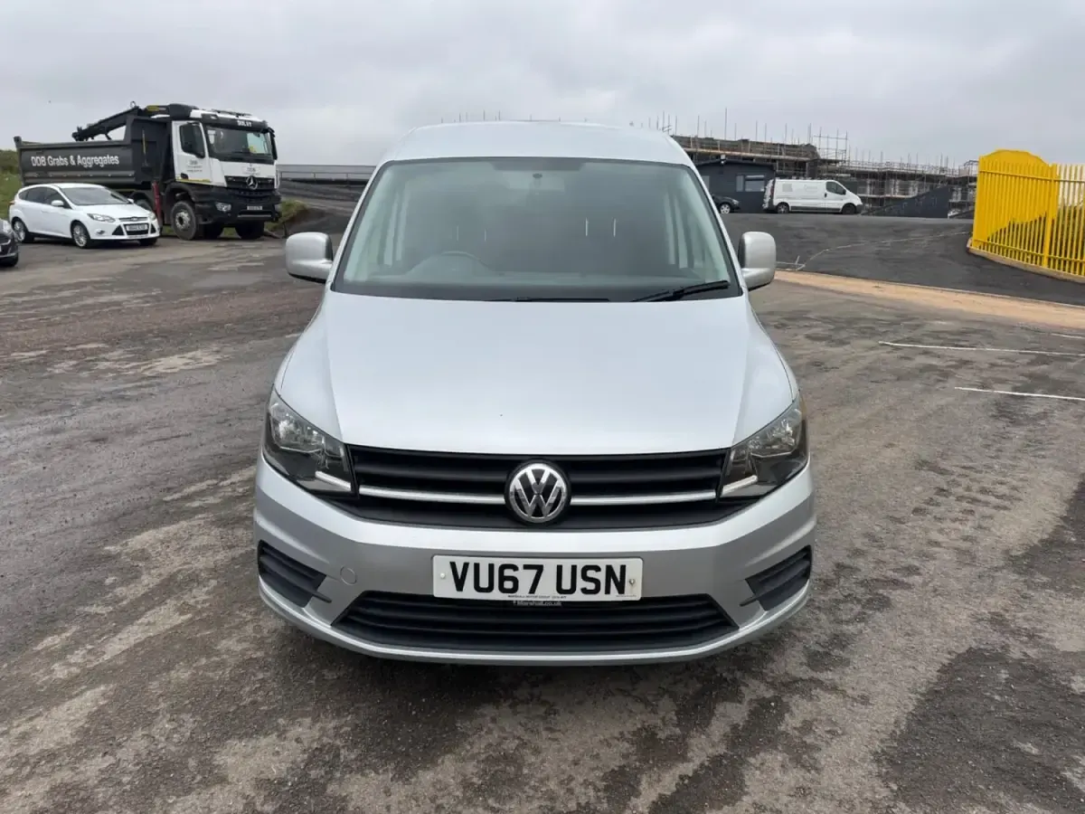 Used VW Caddy Trendline 102 HP (75 kW) 2017 Silver MPV