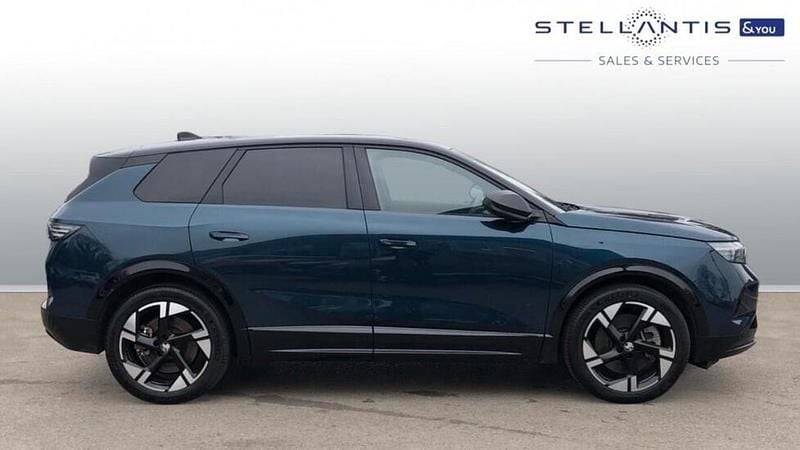 Used Vauxhall Grandland Ultimate 154 kW (210 HP) 2024 Blue SUV