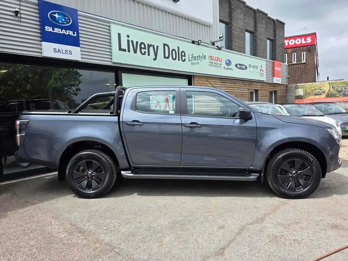 Usado Isuzu D-Max 2022 Gris Pickup/Camioneta