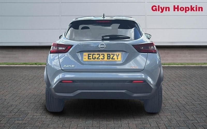 Used Nissan Juke Tekna 114 HP (83 kW) 2023 Grey SUV
