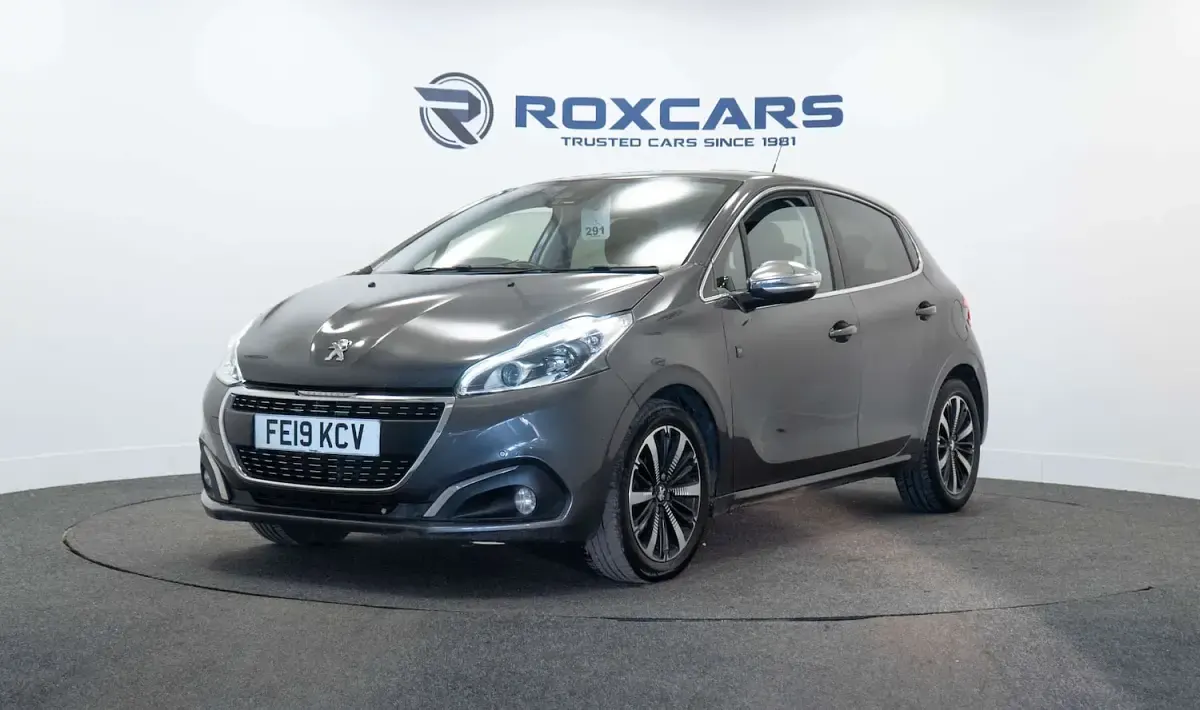 Used Peugeot 208 82 HP (60 kW) 2019 Grey Hatchback