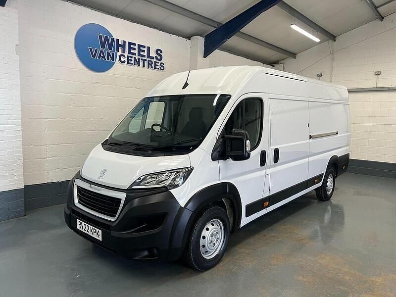 White Used 2022 Peugeot Boxer S Van | £12,997 (Super price) - Image 1/4