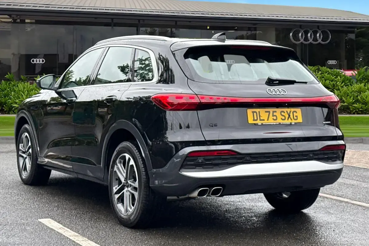 Used Audi Q5 Sport 204 HP (150 kW) 2026 Black SUV